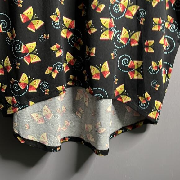 Lularoe Oversize Black Top With Butterfly Print Short Sleeve Size XXS - Picture 5 of 8